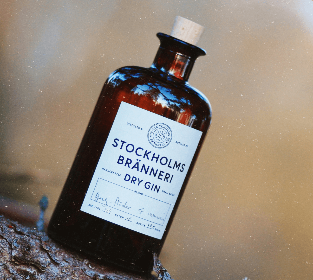 Stockholms Branneri Pink Gin - Image 4